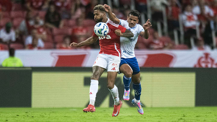 Cruzeiro x Internacional duelam pelo Brasileirão 2025 Cruzeiro x Internacional duelam pelo Brasileirão 2025