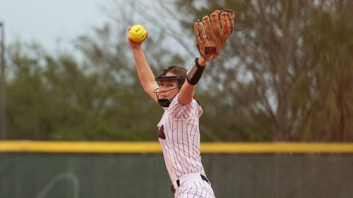 Lake Brantley junior Lauren Compton pitched a one-hit shutout through four innings, striking out six and walking none, to lead the Patriots past Lyman, 15-0. She also went 2-for-2 with a double and two RBI. Lake Brantley last year advanced to the Class 7A regional finals. Lake Brantley junior Lauren Compton pitched a one-hit shutout through four innings, striking out six and walking none, to lead the Patriots past Lyman, 15-0. She also went 2-for-2 with a double and two RBI. Lake Brantley last year advanced to the Class 7A regional finals.