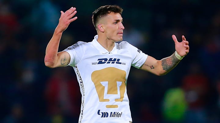 El argentino Juan Dinenno ayudó a Pumas a remontar al New England Revolution en Ciudad Universitaria