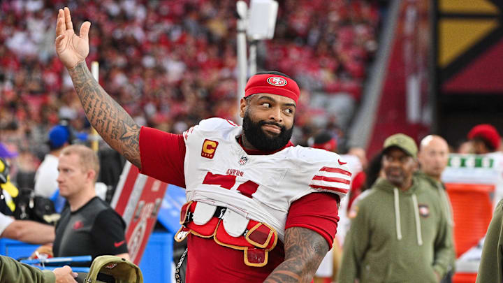 Nov 16, 2025; Glendale, Arizona, USA; San Francisco 49ers tackle Trent Williams (71) interacts with fans during the second half against the Arizona Cardinals at State Farm Stadium. Mandatory Credit: Matt Kartozian-Imagn Images