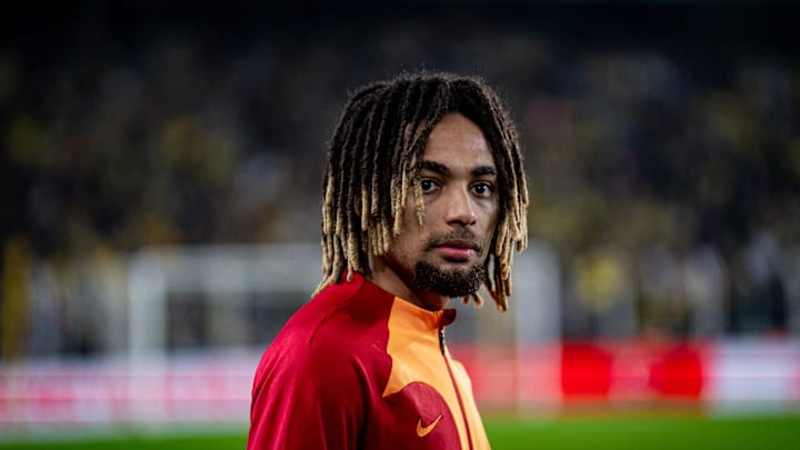 Bayern Munich show interest in Galatasaray's Sacha Boey.