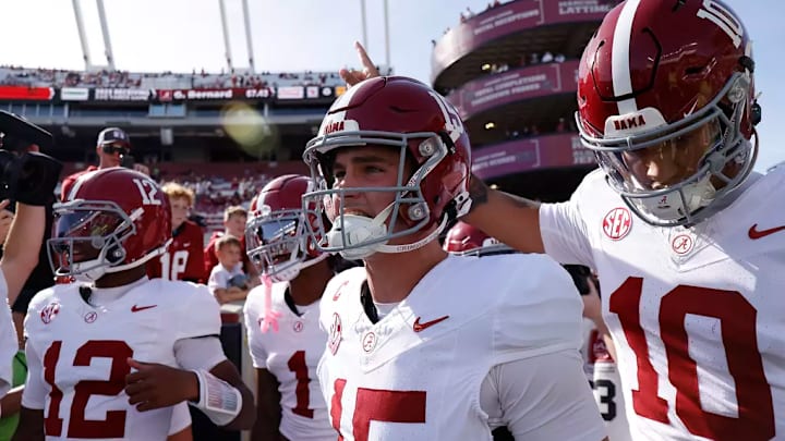 Alabama Quarterback Ty Simpson (15) waits to take the field during pregame against South Carolina at Williams-Brice Stadium in Columbia, SC on Saturday, Oct 25, 2025. Alabama Quarterback Ty Simpson (15) waits to take the field during pregame against South Carolina at Williams-Brice Stadium in Columbia, SC on Saturday, Oct 25, 2025.