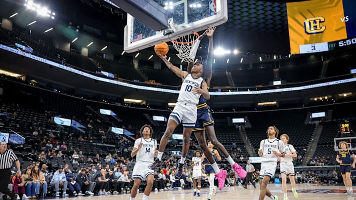 Brentwood’s AJ Okoh scores against Campbell Hall in a Gold Coast League contest at the Intuit Dome on Saturday, Feb. 1, 2025.