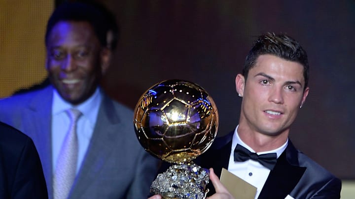 En 2013, Pelé le entregó el Balón de Oro a Cristiano Ronaldo, en una emotiva ceremonia 
