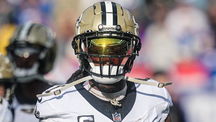 New Orleans Saints running back Alvin Kamara (41) looks on before the game against the New York Giants at MetLife Stadium. New Orleans Saints running back Alvin Kamara (41) looks on before the game against the New York Giants at MetLife Stadium.