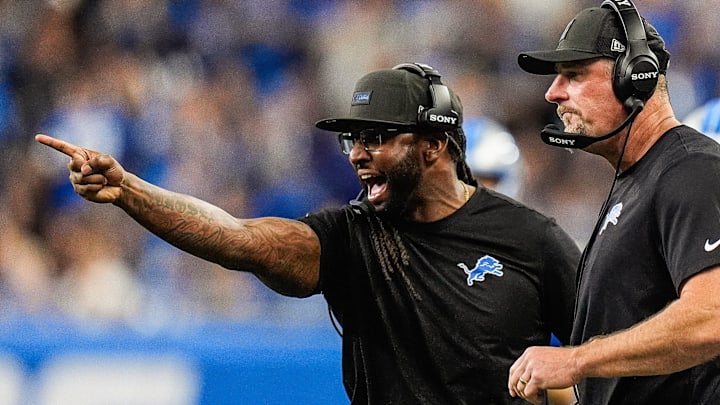 Detroit Lions defensive coordinator Kelvin Sheppard reacts to a play against the Cleveland Browns next to head coach Dan Campbell during the second half at Ford Field in Detroit on Sunday, Sept. 28, 2025.