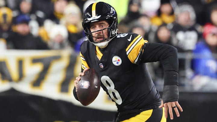 Nov 30, 2025; Pittsburgh, Pennsylvania, USA; Pittsburgh Steelers quarterback Aaron Rodgers (8) looks to pass during the second quarter against the Buffalo Bills at Acrisure Stadium. Mandatory Credit: Charles LeClaire-Imagn Images Nov 30, 2025; Pittsburgh, Pennsylvania, USA; Pittsburgh Steelers quarterback Aaron Rodgers (8) looks to pass during the second quarter against the Buffalo Bills at Acrisure Stadium. Mandatory Credit: Charles LeClaire-Imagn Images