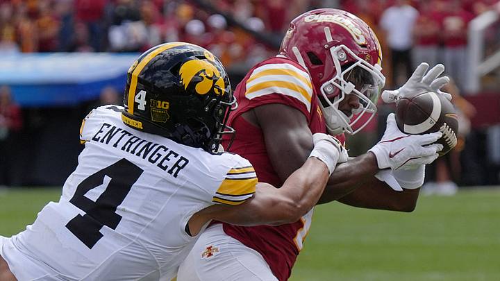 Bet the UNDER in Week 2 of the college football season between Iowa State and Iowa. Bet the UNDER in Week 2 of the college football season between Iowa State and Iowa.