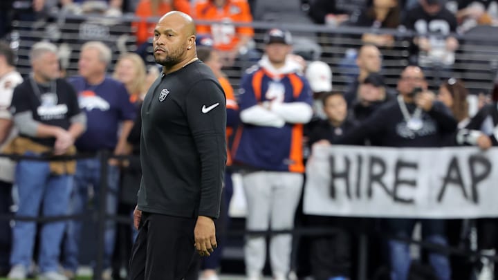 Denver Broncos v Las Vegas Raiders