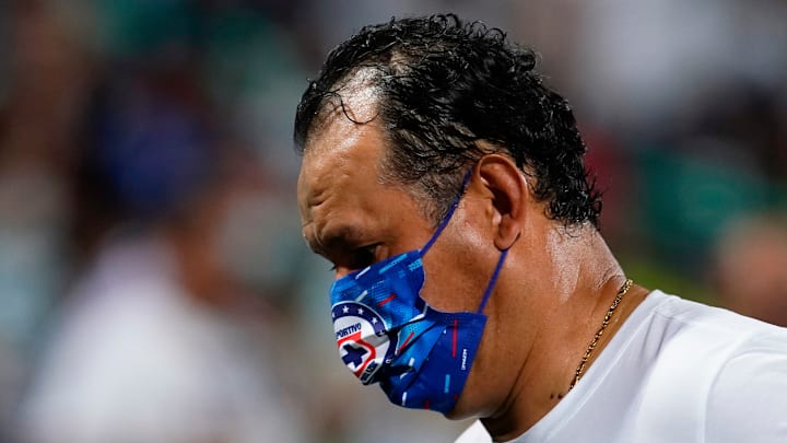 El entrenador Juan Reynoso.