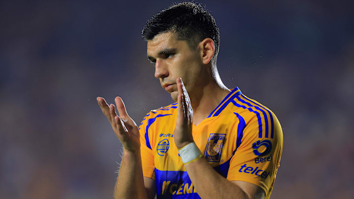 En la final de Ida, el defensa Jesús Angulo abandonó el campo por molestias físicas