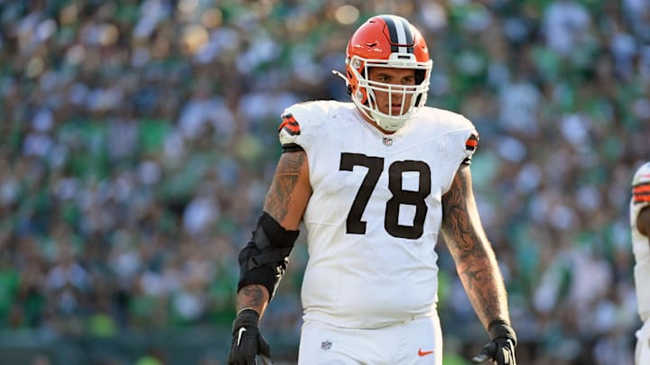 Oct 13, 2024; Philadelphia, Pennsylvania, USA; Cleveland Browns offensive tackle Jack Conklin (78) against the Philadelphia Eagles at Lincoln Financial Field. Mandatory Credit: Eric Hartline-Imagn Images