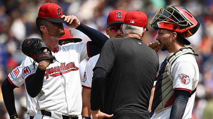Aug 6, 2026: Cleveland Guardians pitcher Foster Griffin, left, talks to pitching coach Carl Willis, center and the infielders during the fourth inning against the New York Mets at Progressive Field. Credit: Ken Blaze-Imagn Images Aug 6, 2026: Cleveland Guardians pitcher Foster Griffin, left, talks to pitching coach Carl Willis, center and the infielders during the fourth inning against the New York Mets at Progressive Field. Credit: Ken Blaze-Imagn Images