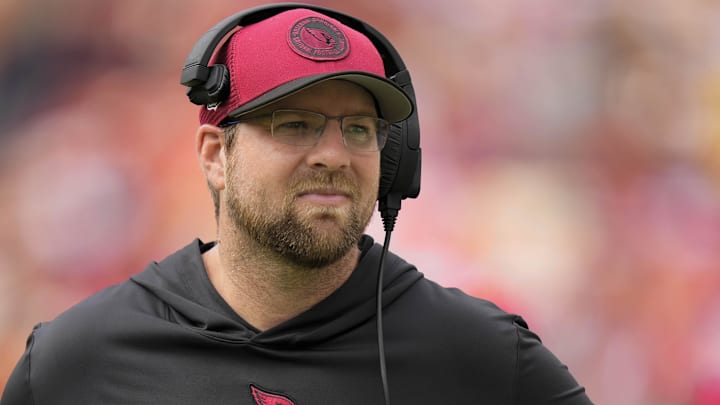 Sep 10, 2023; Landover, Maryland, USA;Arizona Cardinals defensive backs coach Patrick Toney walks on the sideline before the game against the Washington Commander at FedExField. Mandatory Credit: Brent Skeen-Imagn Images Sep 10, 2023; Landover, Maryland, USA;Arizona Cardinals defensive backs coach Patrick Toney walks on the sideline before the game against the Washington Commander at FedExField. Mandatory Credit: Brent Skeen-Imagn Images