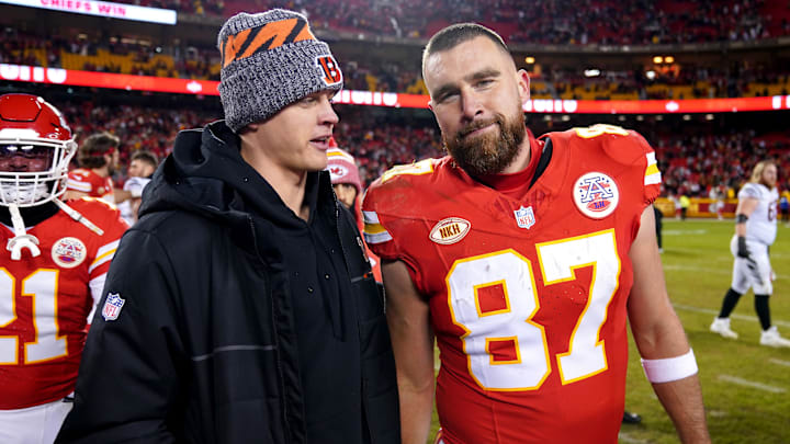 Dec 31, 2023; Kansas City, Missouri, USA; Cincinnati Bengals quarterback Joe Burrow (9), left, talks