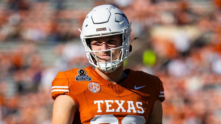 Texas Longhorns tight end Spencer Shannon (83) against the Clemson Tigers during the CFP National playoff first round at Darrell K Royal-Texas Memorial Stadium. Texas Longhorns tight end Spencer Shannon (83) against the Clemson Tigers during the CFP National playoff first round at Darrell K Royal-Texas Memorial Stadium.