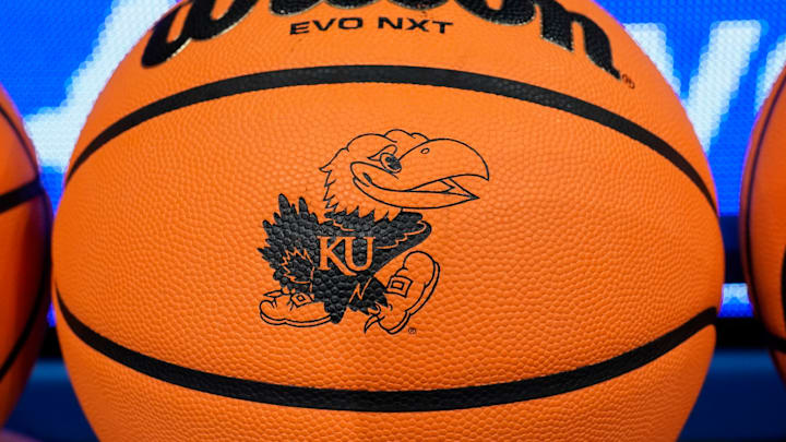 Connecticut v Kansas