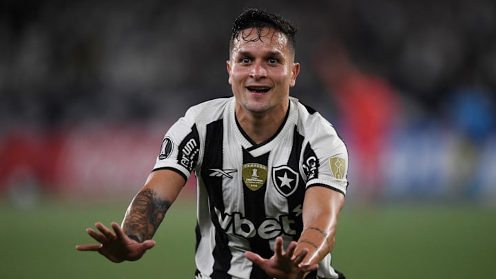 Artur virou referência no ataque do Botafogo na temporada 2025