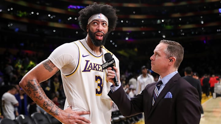 Anthony Davis está ejerciendo de líder en estos Lakers