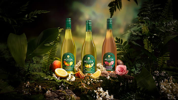 New summer wine cocktails give French 75, Sangria, Passionfruit Martini flavors. Image courtesy of Oliver Winery