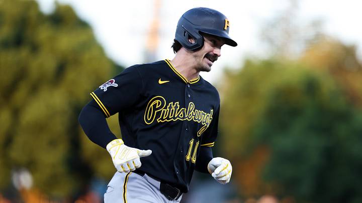 Jun 16, 2026; West Sacramento, California, USA; Pittsburgh Pirates left fielder Bryan Reynolds (10) rounds the bases after hitting a one run home run dsixth inning against the Athletics at Sutter Health Park. Mandatory Credit: Sergio Estrada-Imagn Images Jun 16, 2026; West Sacramento, California, USA; Pittsburgh Pirates left fielder Bryan Reynolds (10) rounds the bases after hitting a one run home run dsixth inning against the Athletics at Sutter Health Park. Mandatory Credit: Sergio Estrada-Imagn Images