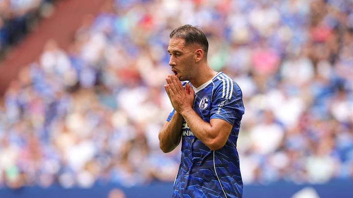 Torschütze Nikola Katic handelte sich gegen Hertha eine vermeidbare gelb-rote Karte ein