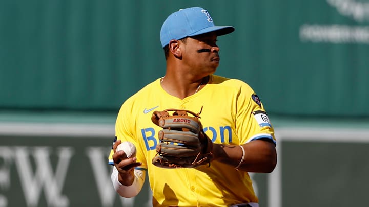 Dicen que Yankees debería hacer una oferta a Boston por Rafael Devers