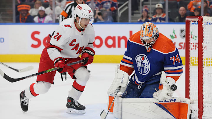 Carolina Hurricanes v Edmonton Oilers