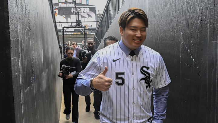 Dec 22, 2025; Chicago, Il, USA;  New Chicago White Sox player Munetaka Murakami gives a thumbs up after a  press conference where he was introduced at Rate Field. Mandatory Credit: Matt Marton-Imagn Images