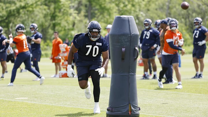 Braxton Jones runs to block a dummy on a screen pass drill last year. Until he's able to do this now, the tackle battle is wide open. Braxton Jones runs to block a dummy on a screen pass drill last year. Until he's able to do this now, the tackle battle is wide open.
