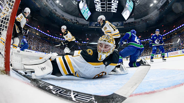 Boston Bruins v Vancouver Canucks
