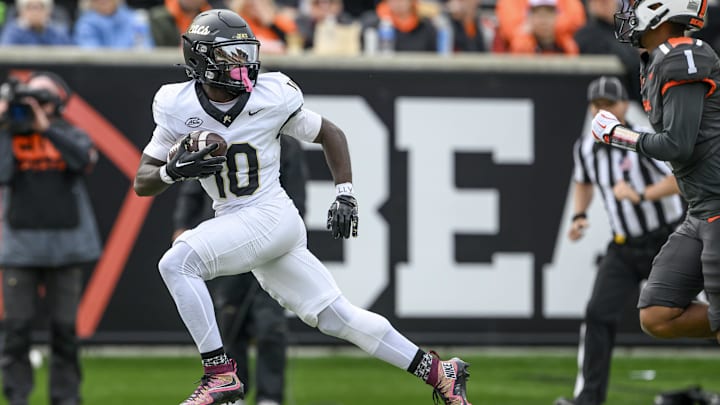 Wake Forest Demon Deacons wide receiver Chris Barnes (10) Wake Forest Demon Deacons wide receiver Chris Barnes (10)