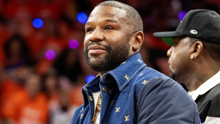 Professional boxer Floyd Mayweather attends the game between the Las Vegas Aces and the Phoenix Mercury for game three of the 2025 WNBA Finals at PHX Arena.