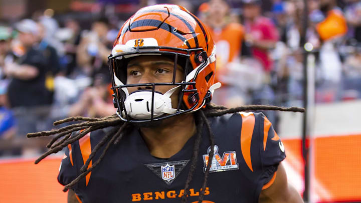 Feb 13, 2022; Inglewood, CA, USA; Cincinnati Bengals cornerback Trae Waynes (26) against the Los Angeles Rams during Super Bowl LVI at SoFi Stadium. Mandatory Credit: Mark J. Rebilas-Imagn Images Feb 13, 2022; Inglewood, CA, USA; Cincinnati Bengals cornerback Trae Waynes (26) against the Los Angeles Rams during Super Bowl LVI at SoFi Stadium. Mandatory Credit: Mark J. Rebilas-Imagn Images