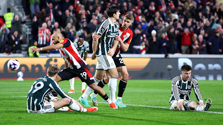 Brentford FC v Manchester United - Premier League