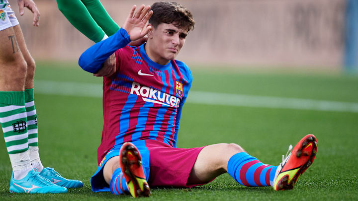 Gavi tuvo que ir al hospital tras recibir un golpe
