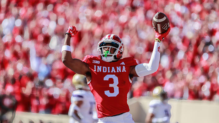 Indiana Hoosiers wide receiver Omar Cooper Jr. (3)...