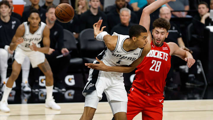Houston Rockets v San Antonio Spurs