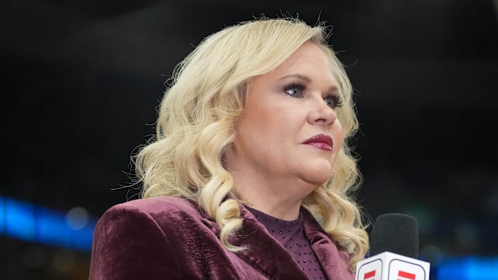 Apr 4, 2025; Tampa, FL, USA;  ESPN reporter Holly Rowe prior to a semifinal of the women's 2025 NCAA tournament at Amalie Arena. Mandatory Credit: Kirby Lee-Imagn Images
