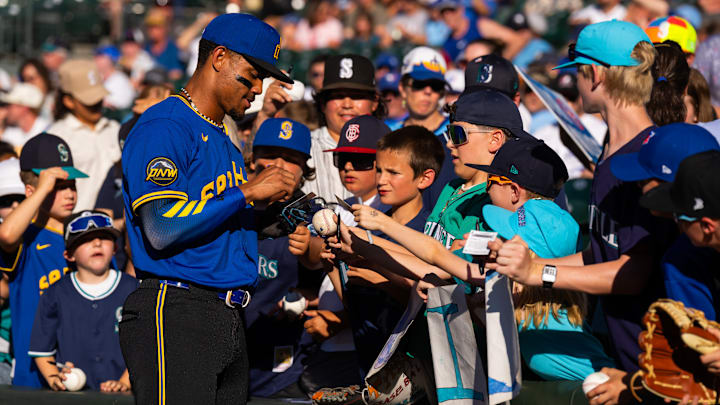 Toronto Blue Jays v Seattle Mariners