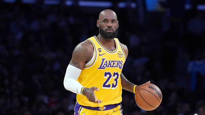 Los Angeles Lakers forward LeBron James (23) 