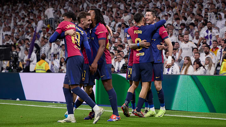 FC Barcelona players celebrate a goal during the 2024/2025...