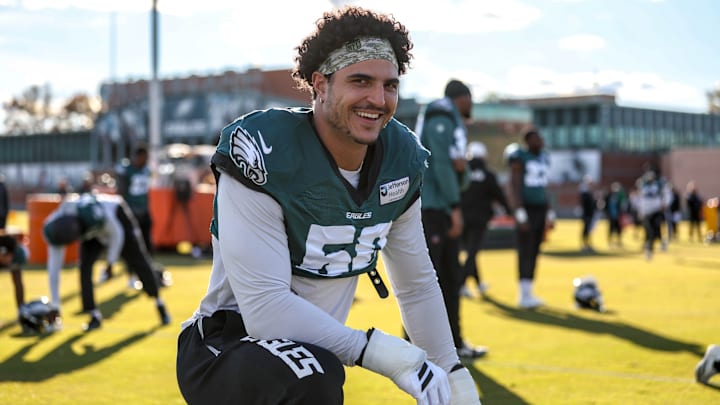 Jaelan Phillips at his first Eagles practice on Nov. 6, 2025.