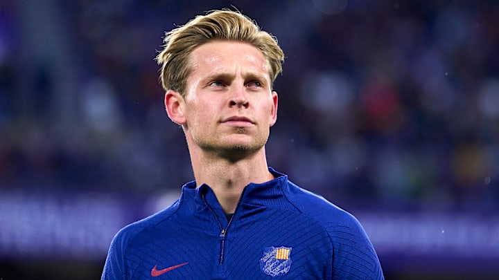 De Jong stayed at Barcelona