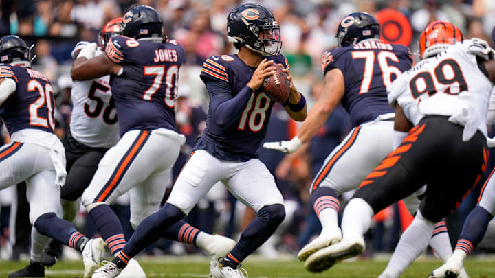 Bears QB Caleb Williams settles in against the Bengals in preseason play. Williams faces the Bengals defense for real Sunday.