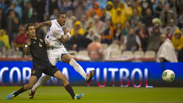 FBL-WC2014-QUALIFIERS-MEX-HON