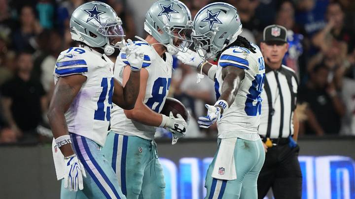 Dallas Cowboys TE Jake Ferguson and WRs CeeDee Lamb and Ryan Flournoy celebrate during the game against the Baltimore Ravens.