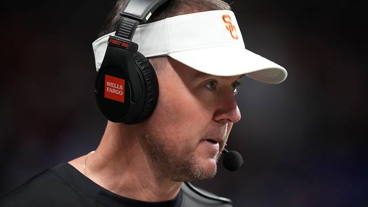 USC’s aggressive recruiting approach has drawn national attention after the Trojans arrived by helicopter to visit four-star Damien High School safety Gavin Williams during the Spartans’ college showcase event.