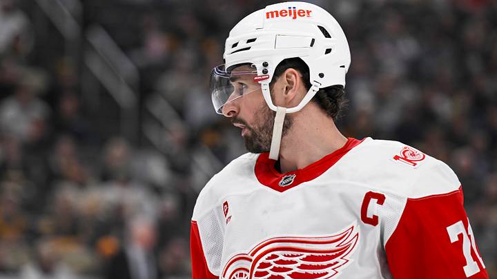 NHL: MAR 31 Red Wings at Penguins NHL: MAR 31 Red Wings at Penguins