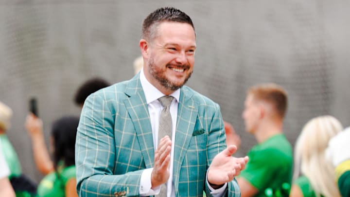 Oregon Ducks coach Dan Lanning before Oklahoma State Cowboys game